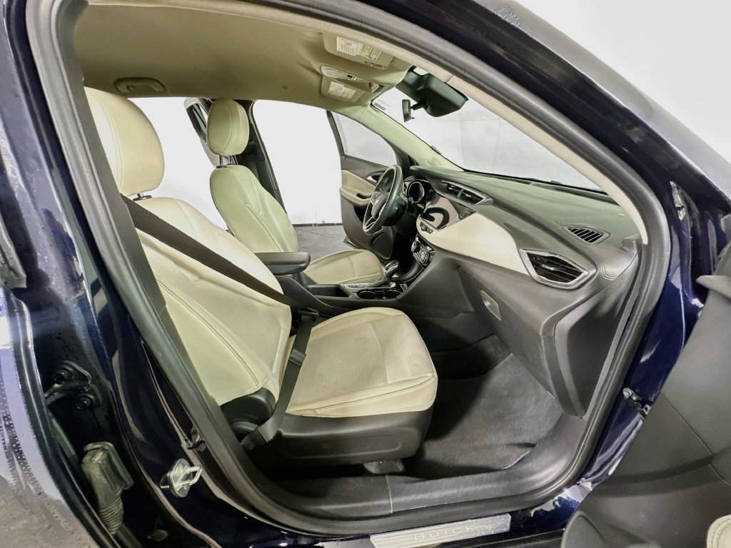 Used 2020 Buick Encore GX Select w/ Sport Touring Package FWD image 14