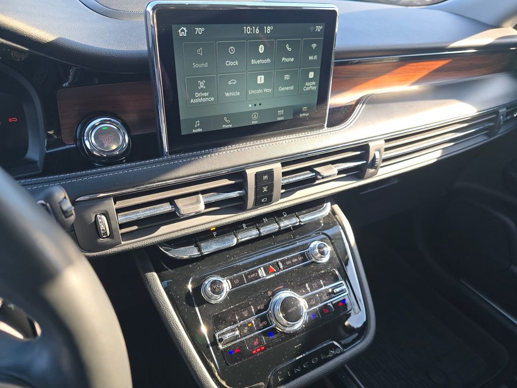 Used 2022 Lincoln Corsair Reserve w/ Luxury Package image 28