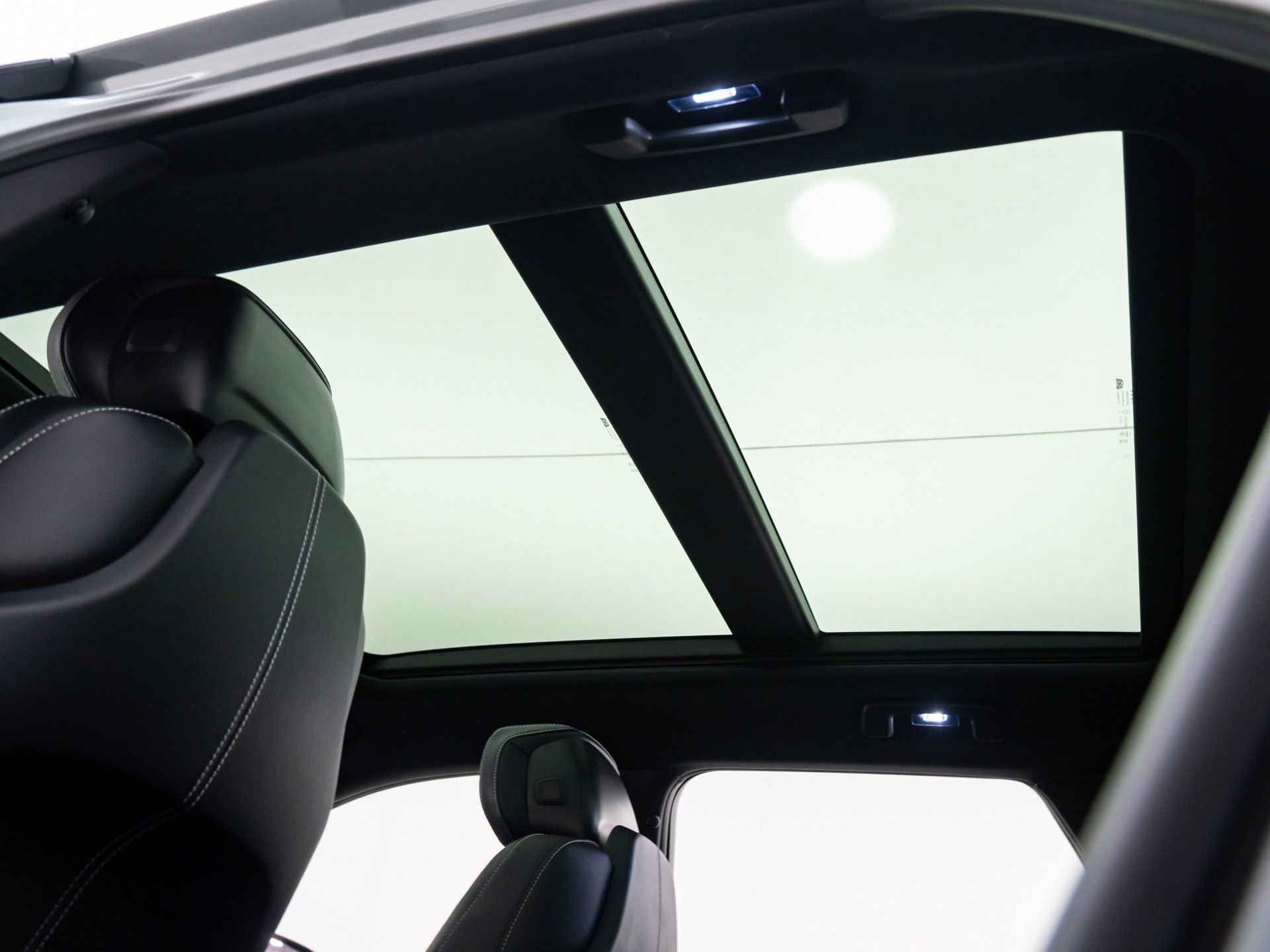 Certified 2024 Cadillac Lyriq Luxury w/ LPO, Floor Liner Package image 20