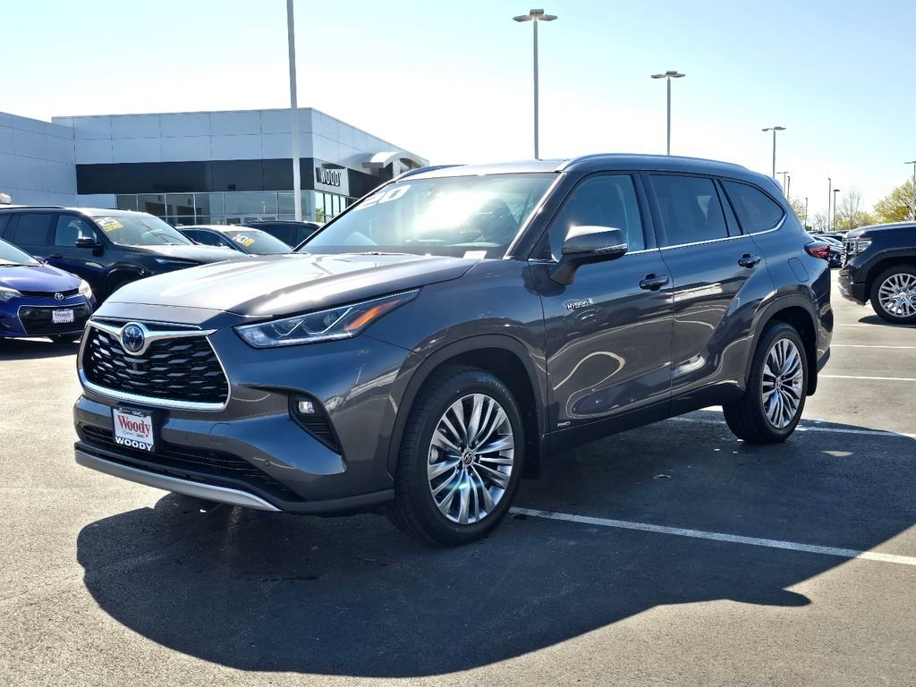 Used 2020 Toyota Highlander Platinum AWD/4WD image 6