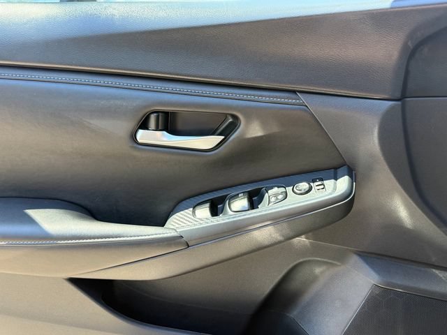 Used 2025 Nissan Sentra SV FWD image 19