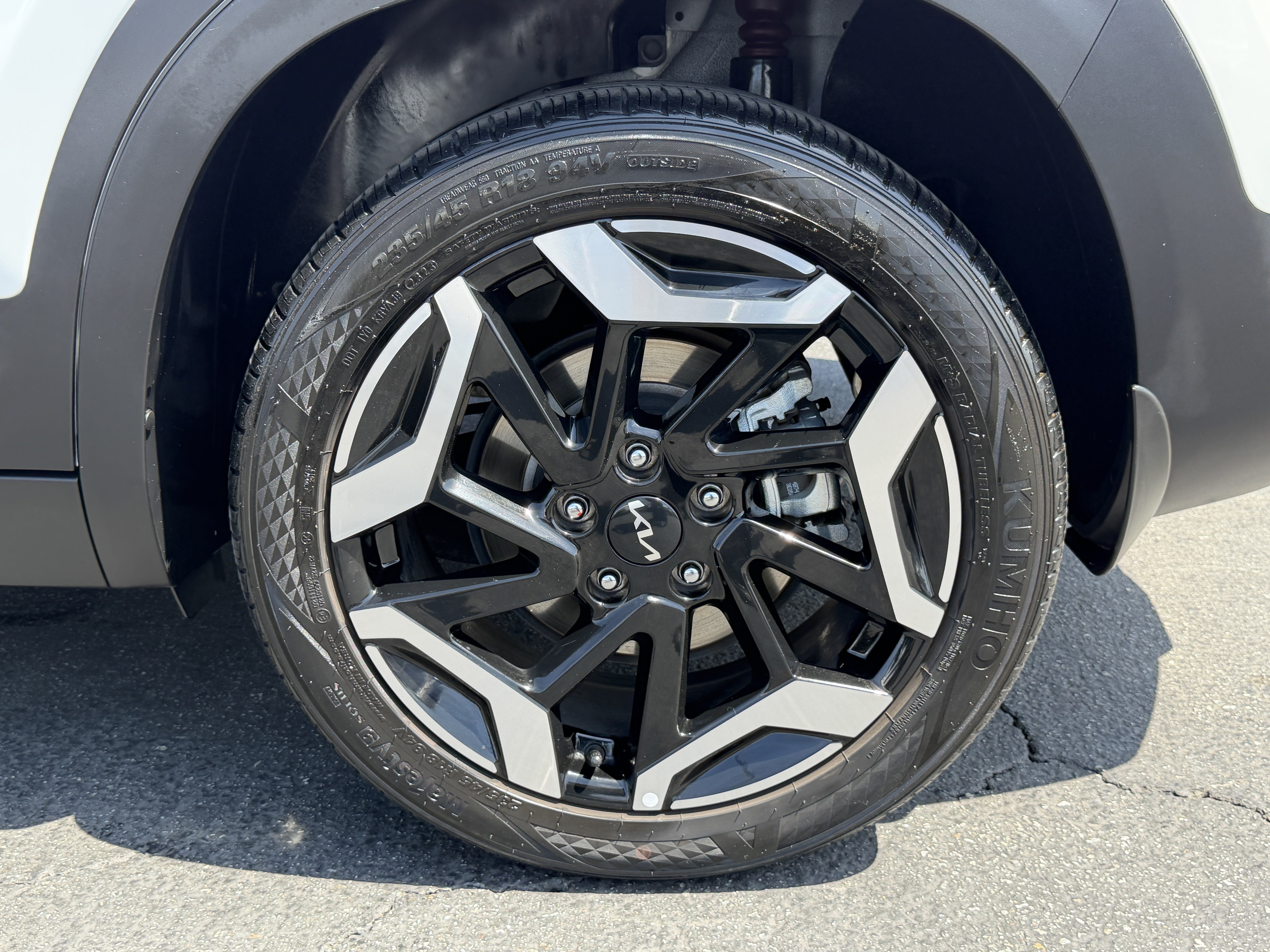 Certified 2024 Kia Seltos SX w/ SX Sunroof Package AWD/4WD image 11
