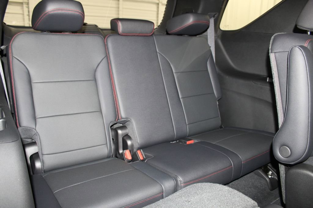 New 2026 Chevrolet Traverse RS w/ LPO, Floor Liner Package image 27