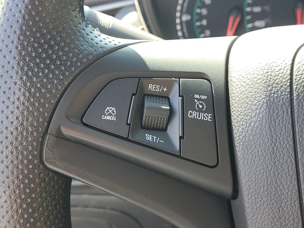 Used 2021 Chevrolet Trax LT FWD image 9
