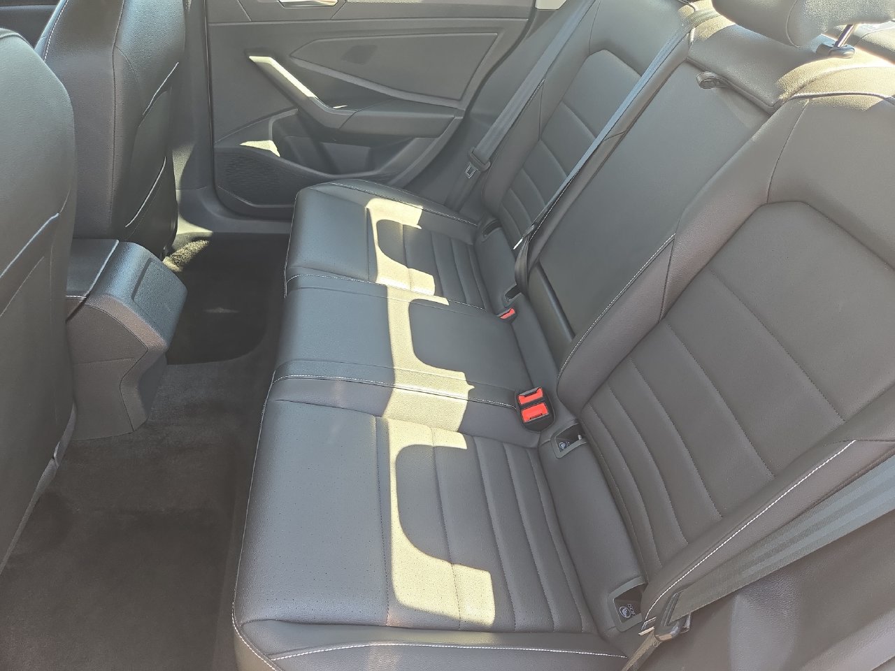 Used 2024 Volkswagen Jetta SE FWD image 13