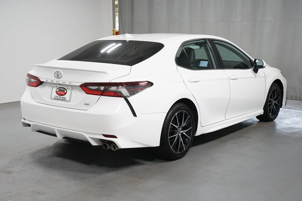 Certified 2024 Toyota Camry SE FWD image 8