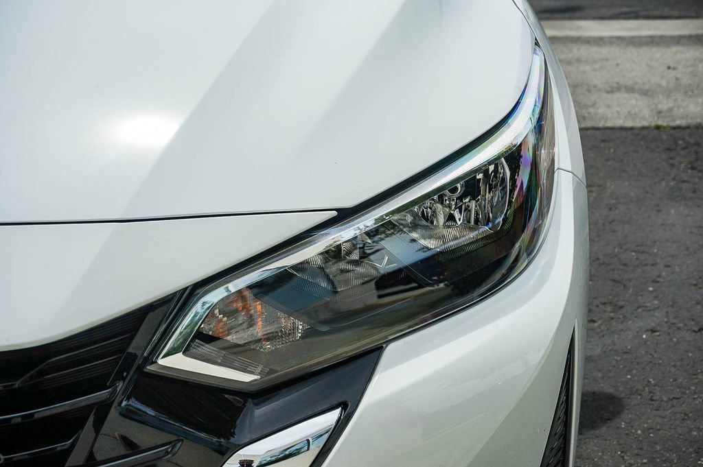 Used 2025 Nissan Sentra SV w/ All-Weather Package image 8