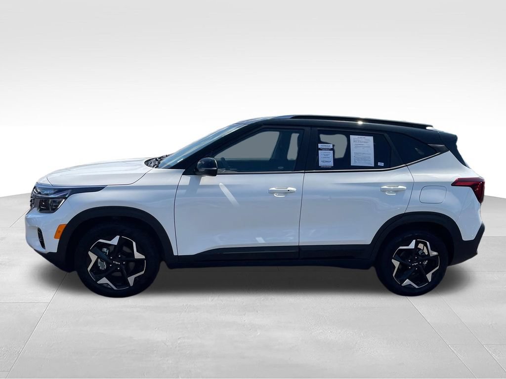 Used 2026 Kia Seltos S FWD image 2