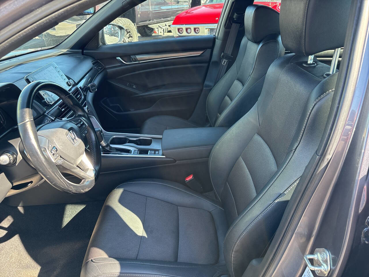 Used 2020 Honda Accord Sport image 14