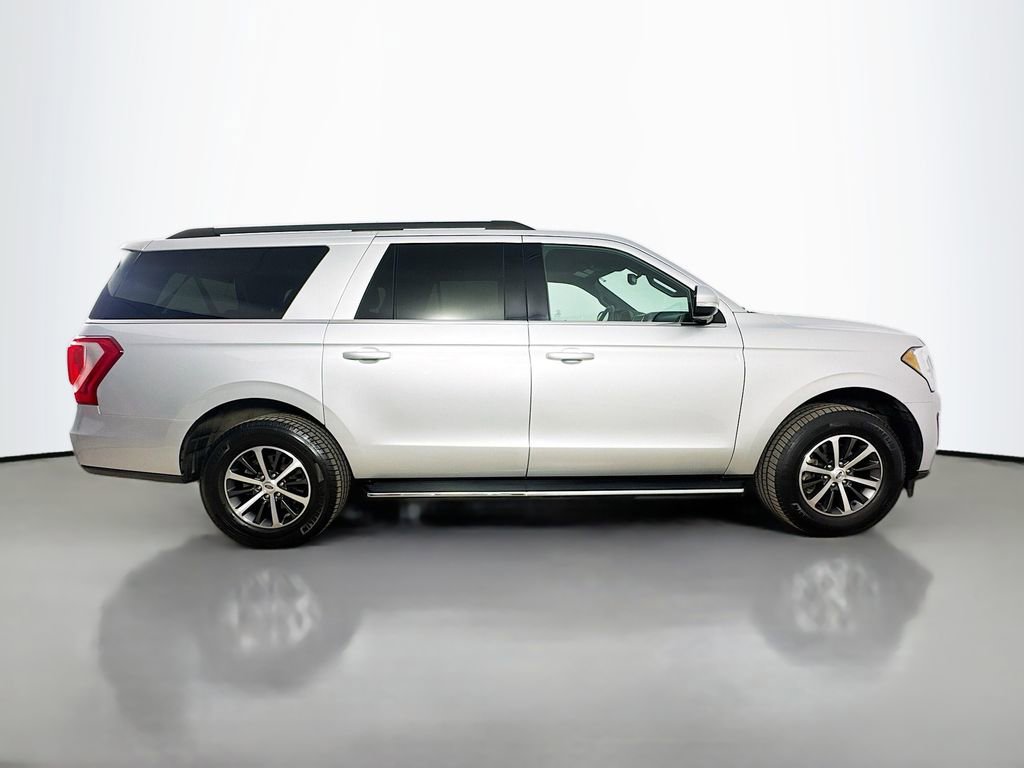 Used 2019 Ford Expedition Max XLT w/ Equipment Group 202A AWD/4WD image 9