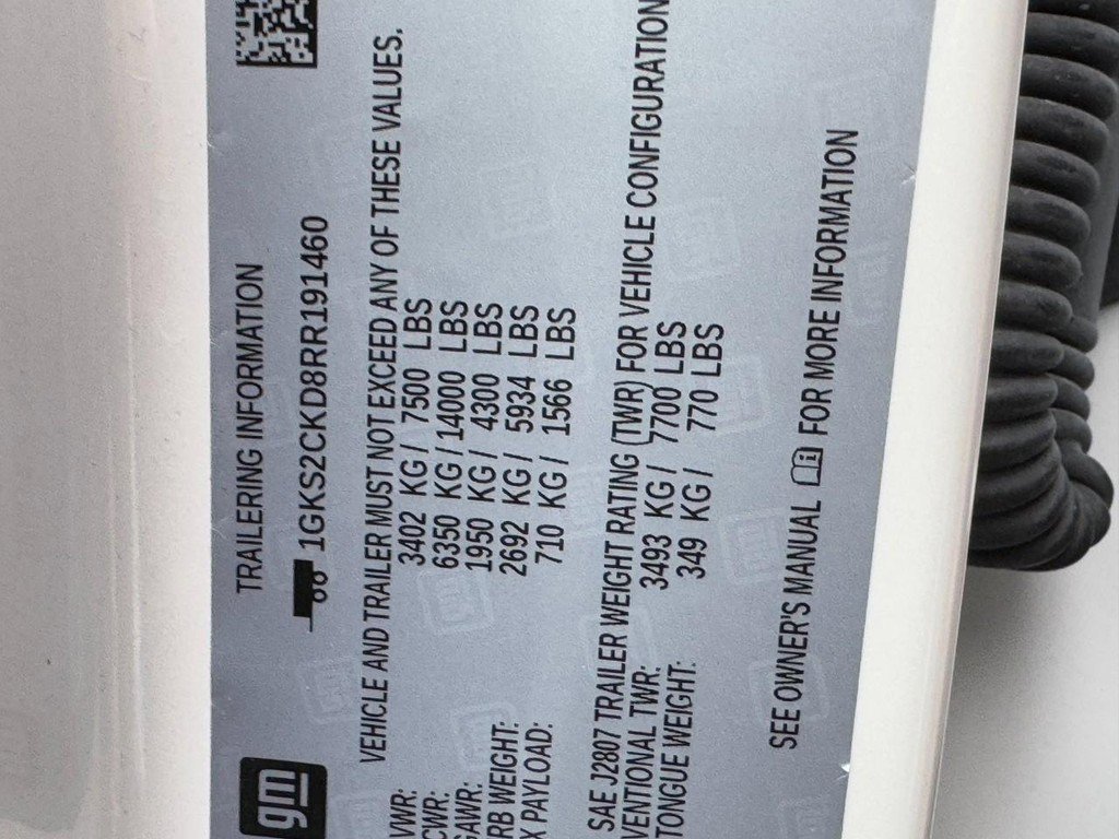 Used 2024 GMC Yukon AT4 w/ AT4 Premium Package image 26