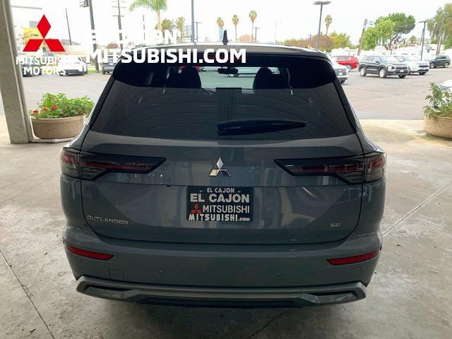 New 2026 Mitsubishi Outlander SE FWD image 4