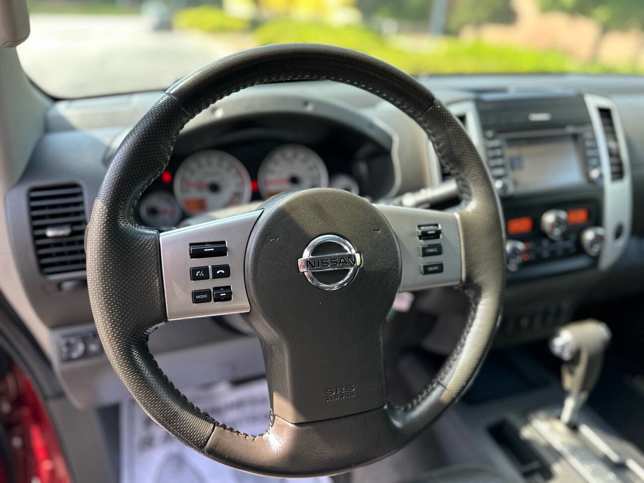 Used 2015 Nissan Frontier PRO-4X w/ Pro-4x Luxury Package image 16