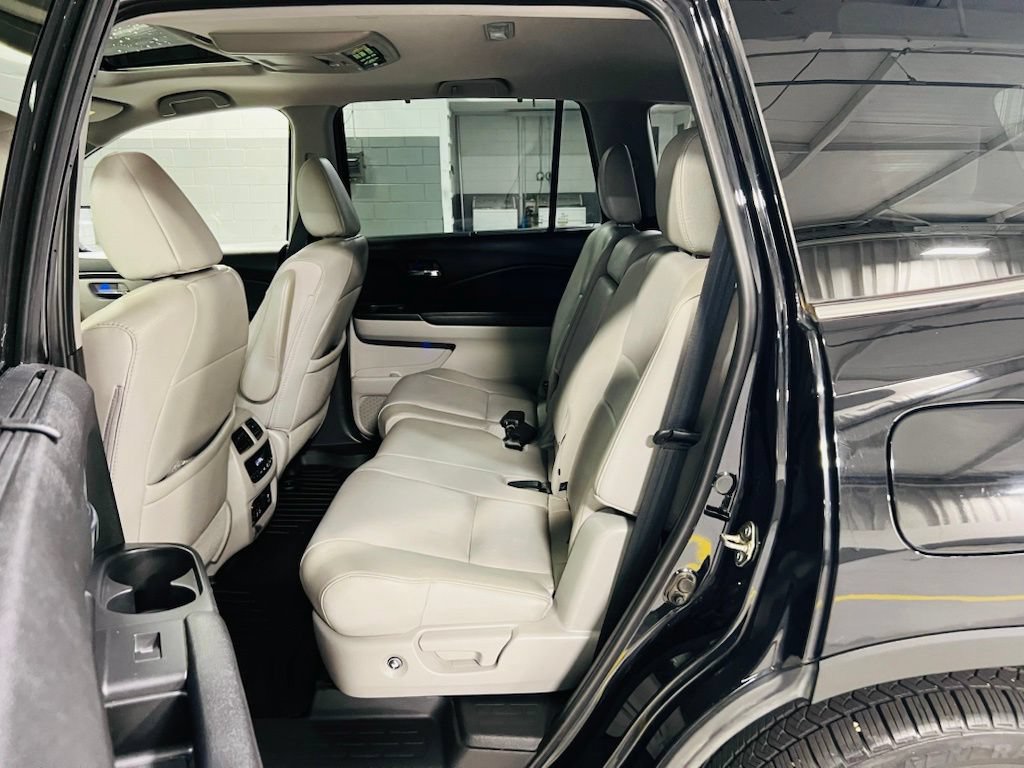 Used 2017 Honda Pilot Touring image 29