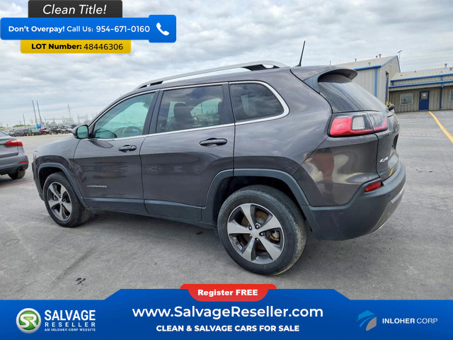 Used 2019 Jeep Cherokee Limited w/ Luxury Group AWD/4WD image 3