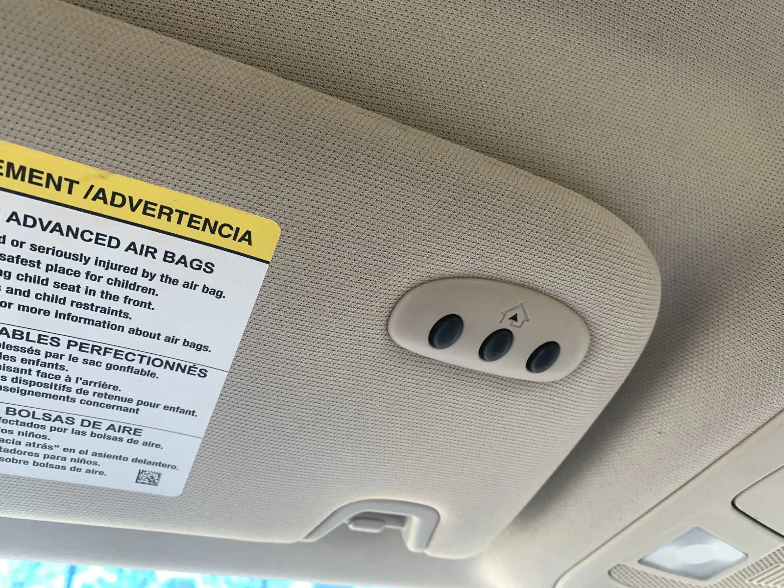 Used 2018 Lincoln MKZ Premiere image 32