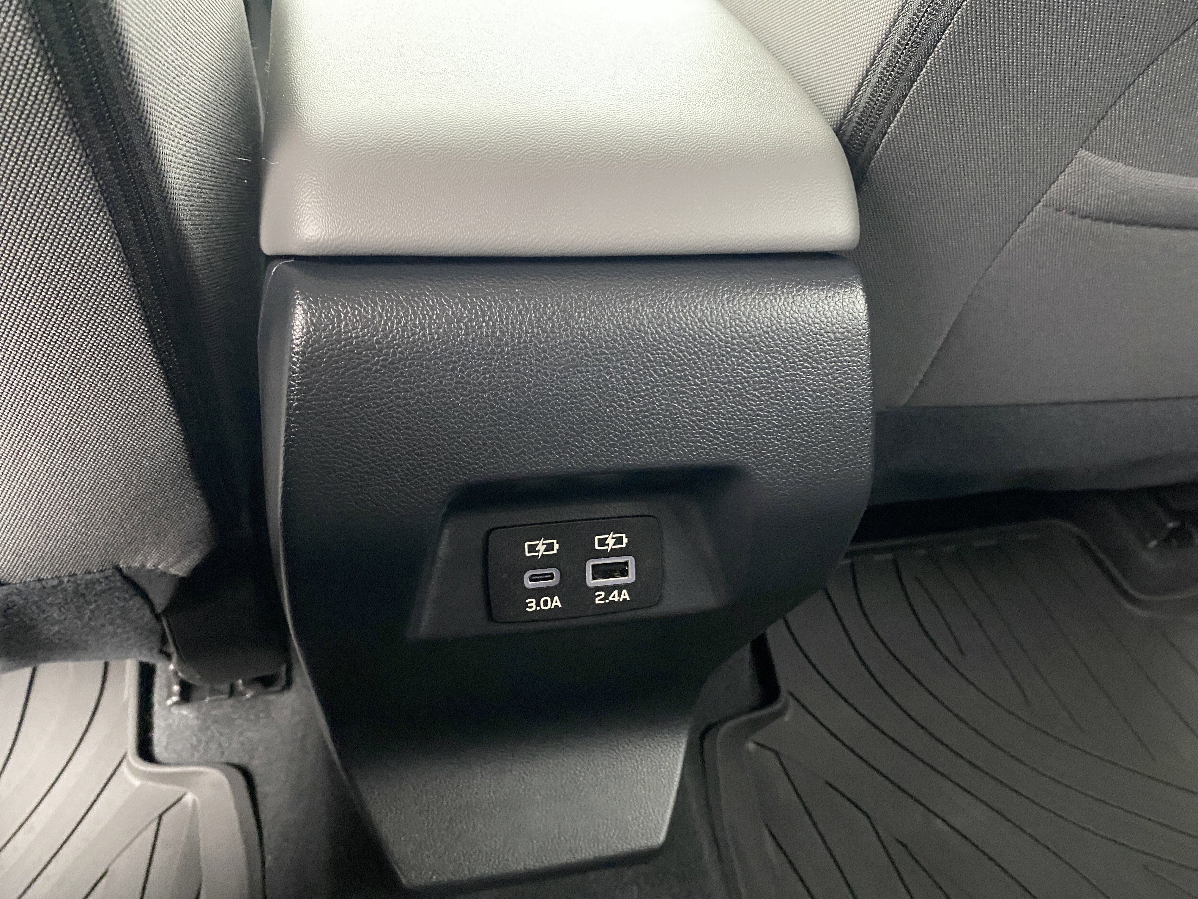 Used 2025 Subaru Crosstrek 2.0i Premium image 32