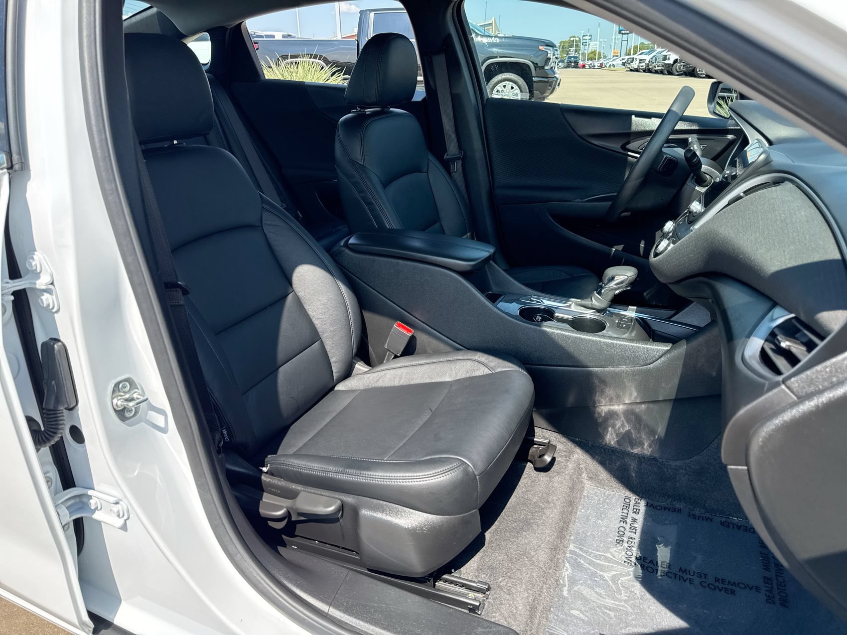 Used 2025 Chevrolet Malibu LT FWD image 23