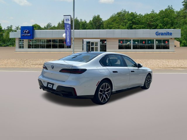 Used 2026 BMW 740i xDrive AWD/4WD image 6