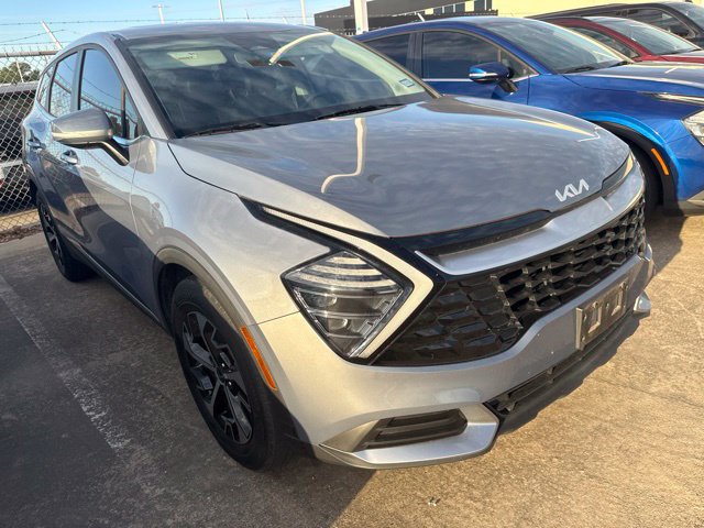 Used 2024 Kia Sportage EX FWD image 3