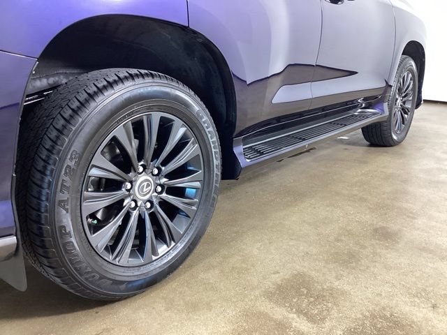 Certified 2023 Lexus GX 460 Luxury w/ Sport Design Package AWD/4WD image 9