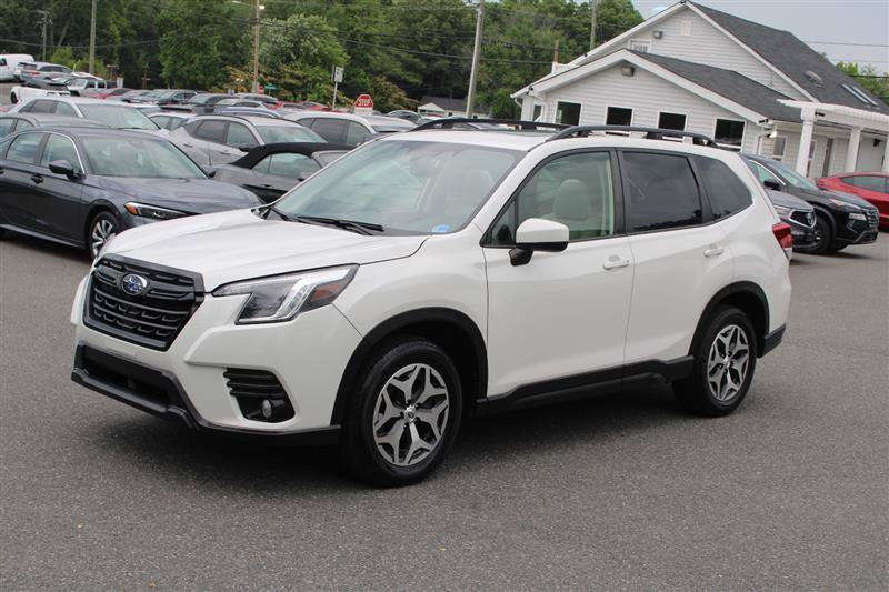 Used 2024 Subaru Forester Premium AWD/4WD image 4