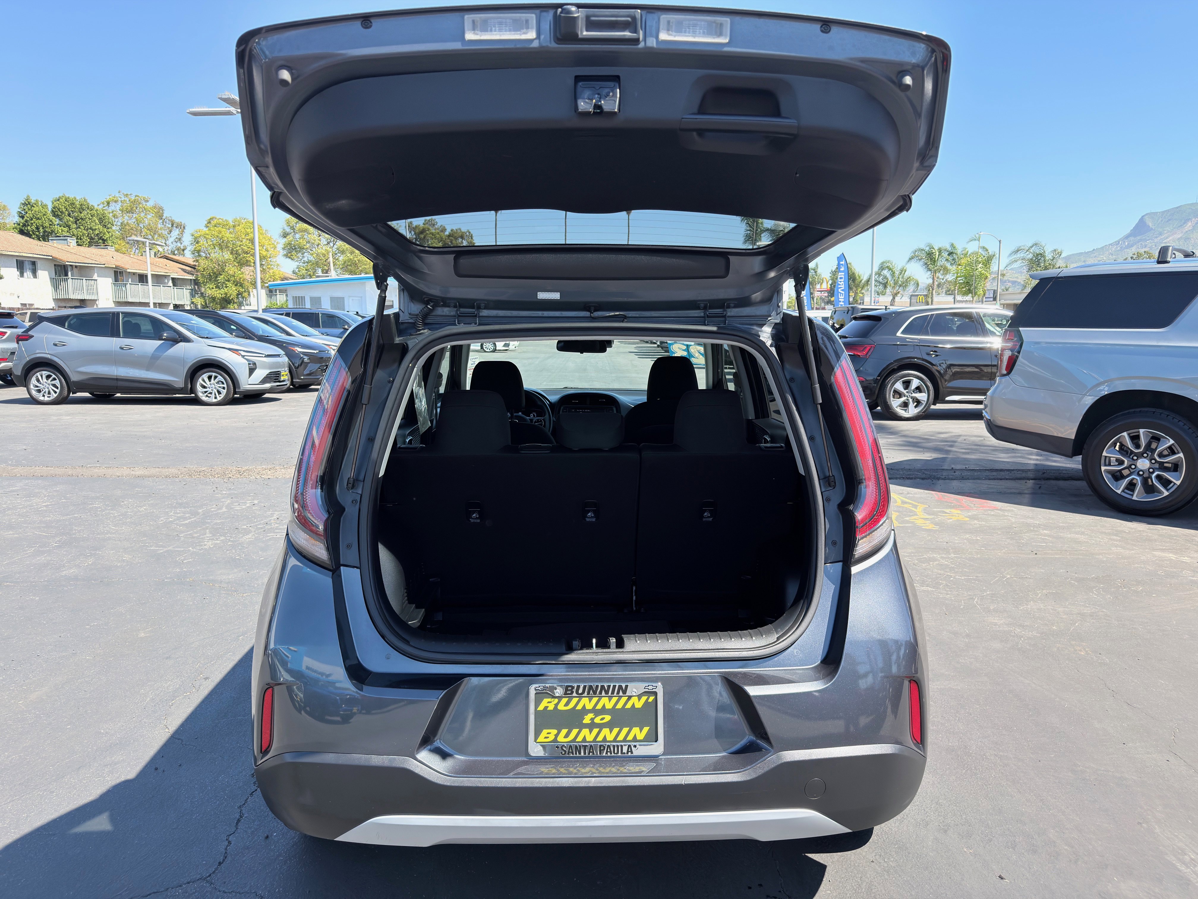 Used 2023 Kia Soul LX w/ Option Group 015 image 12