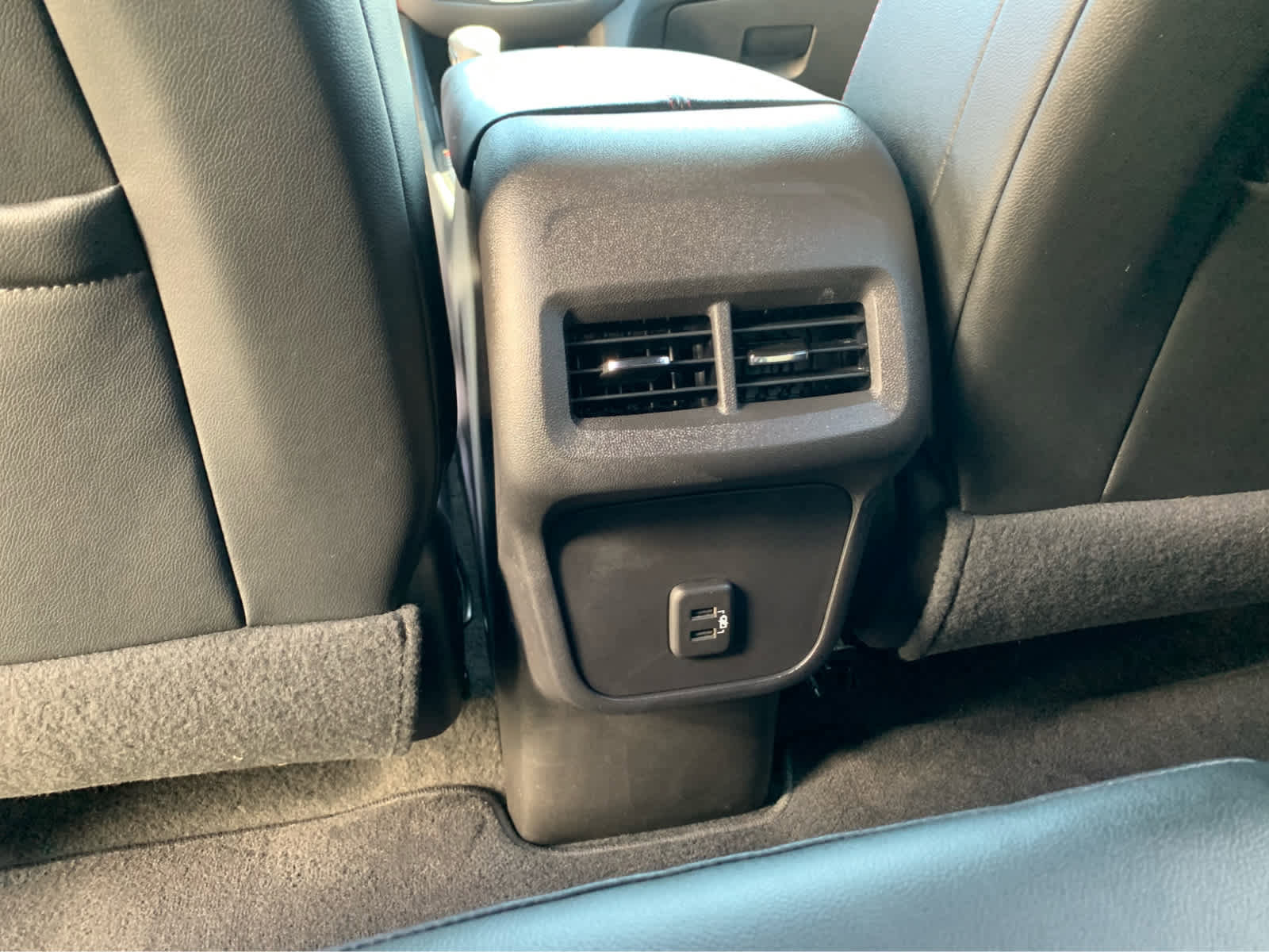 Used 2024 Chevrolet Equinox RS FWD image 25