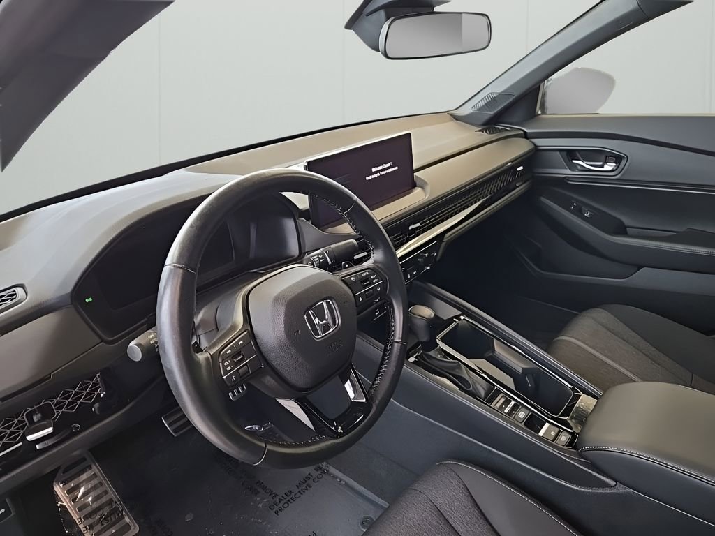 Used 2023 Honda Accord Sport image 11