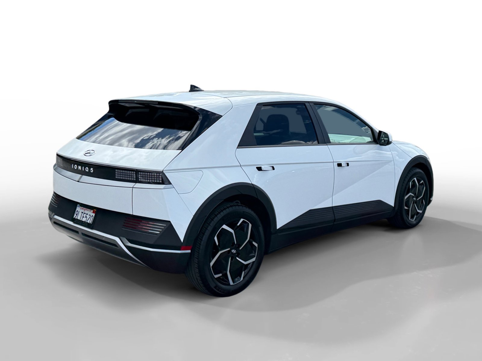 Certified 2024 Hyundai Ioniq 5 SEL image 5