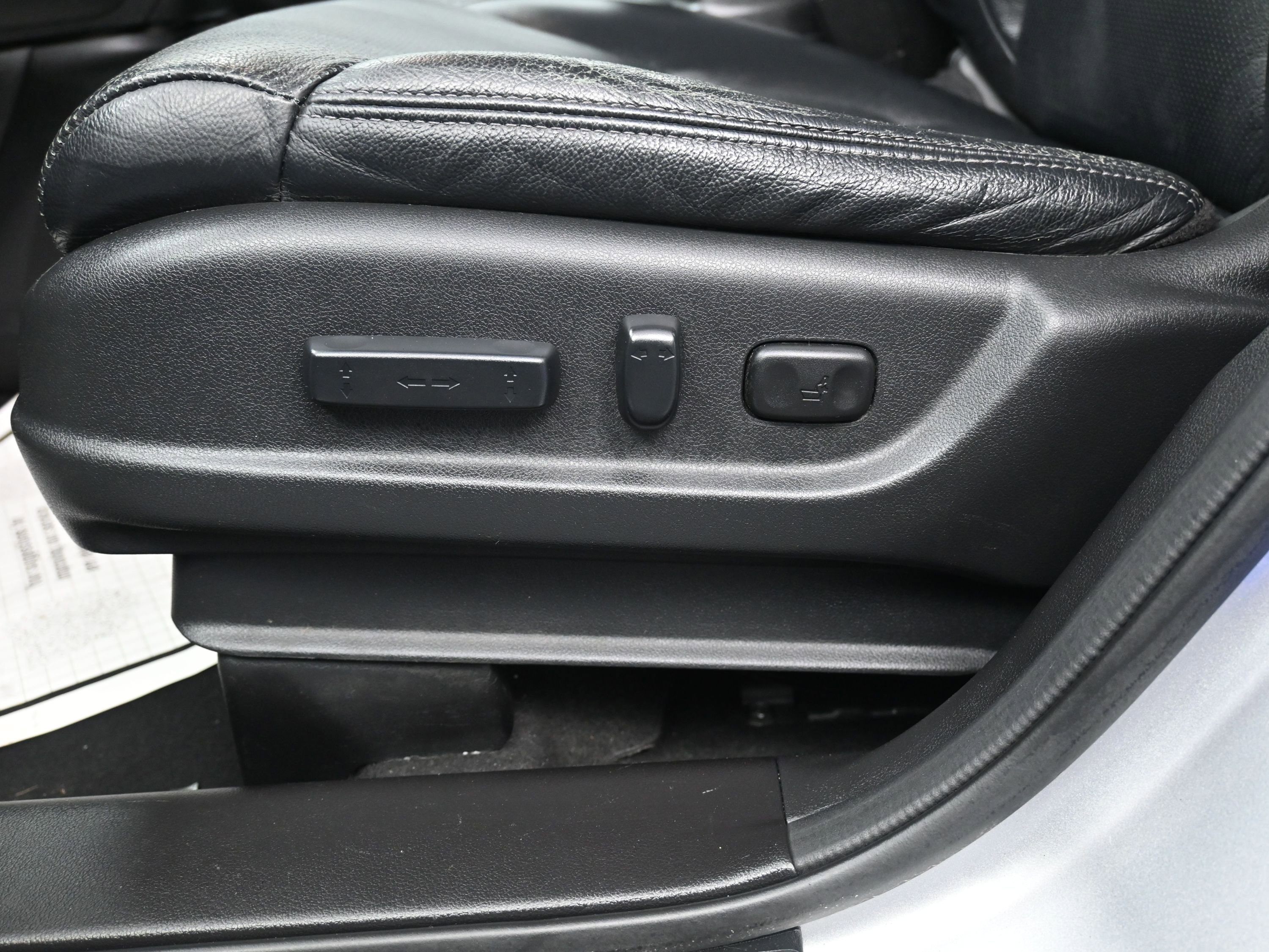 Used 2016 Honda CR-V Touring image 29