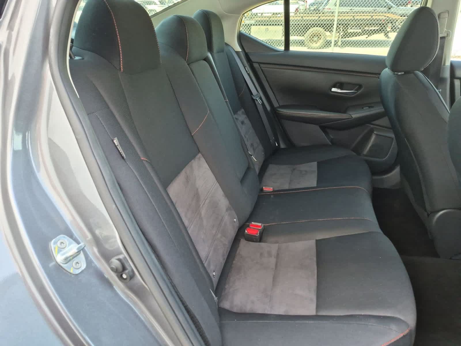 Used 2025 Nissan Sentra SR FWD image 25
