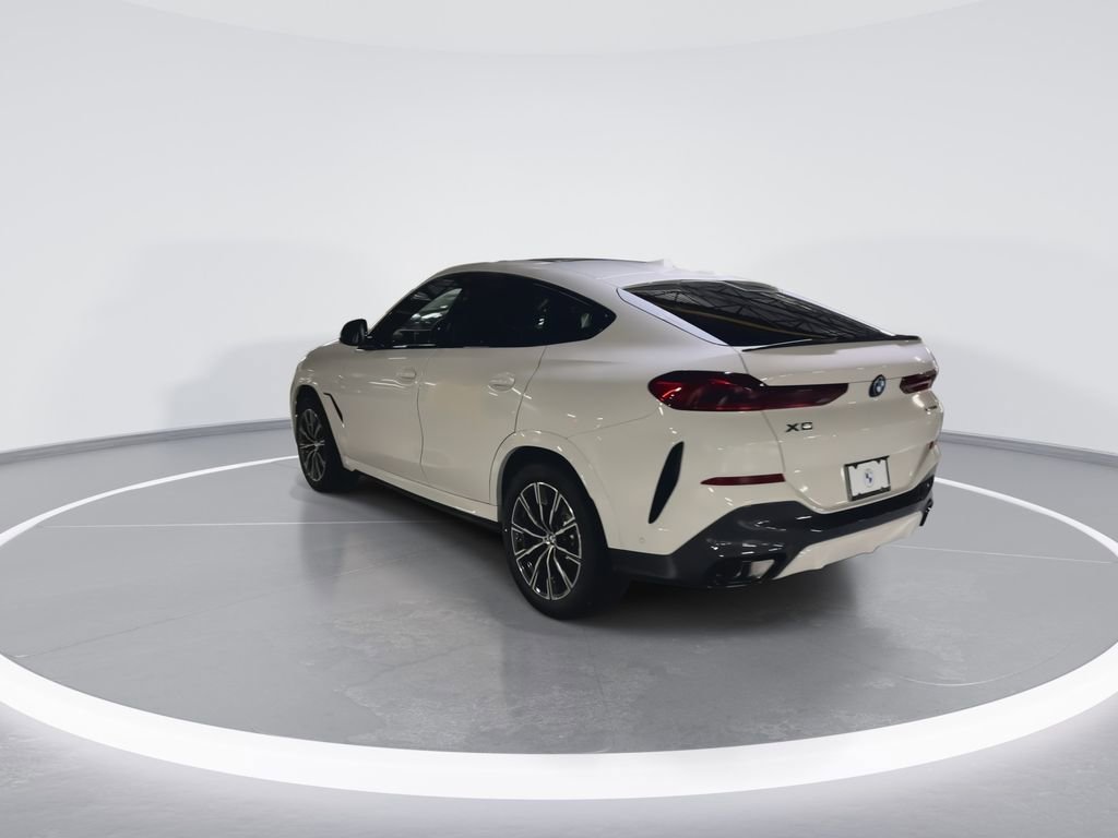 New 2026 BMW X6 xDrive40i w/ Climate Comfort Package image 6