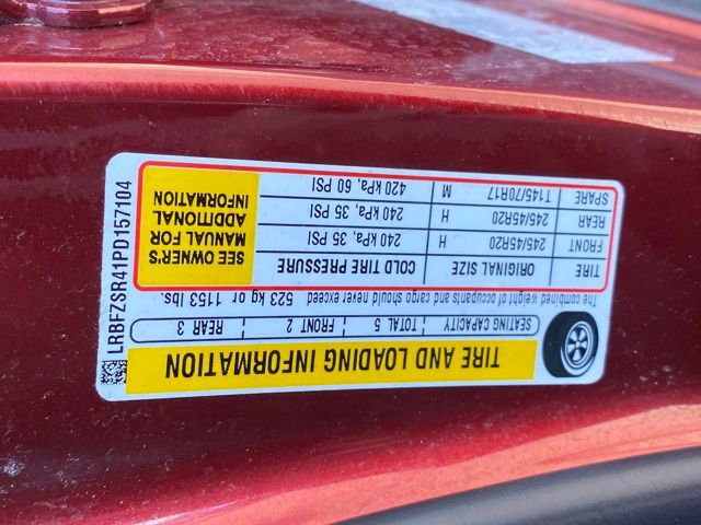 Used 2023 Buick Envision Avenir image 25