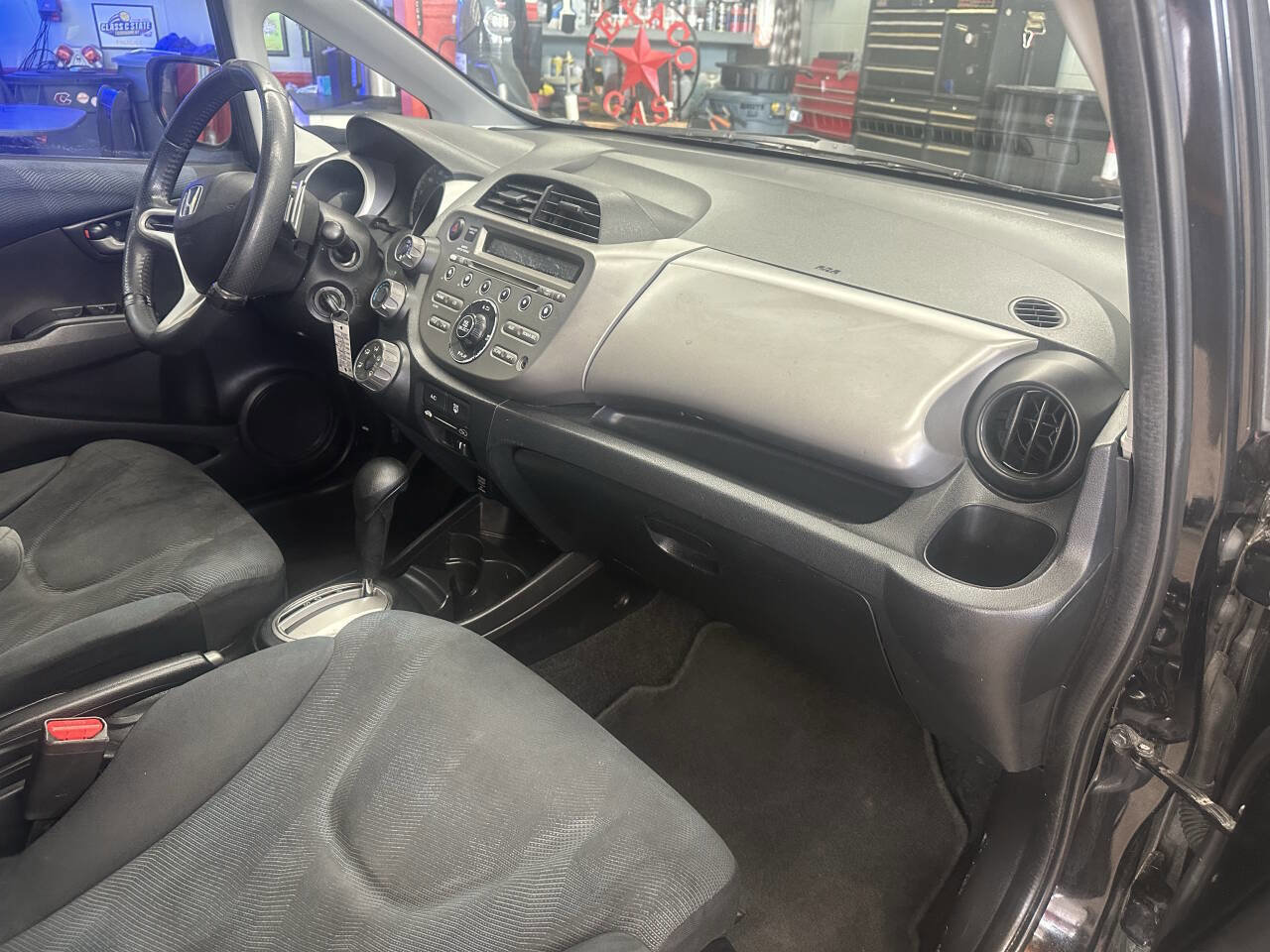 Used 2009 Honda Fit Sport image 32