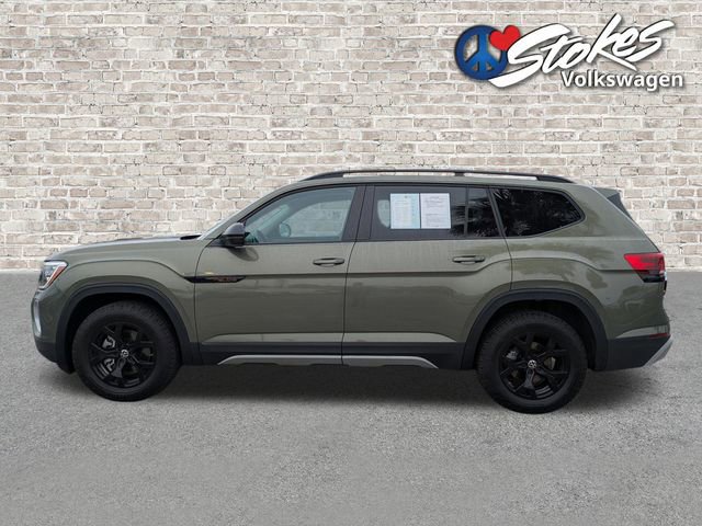 Certified 2025 Volkswagen Atlas Peak Edition SE AWD/4WD image 8