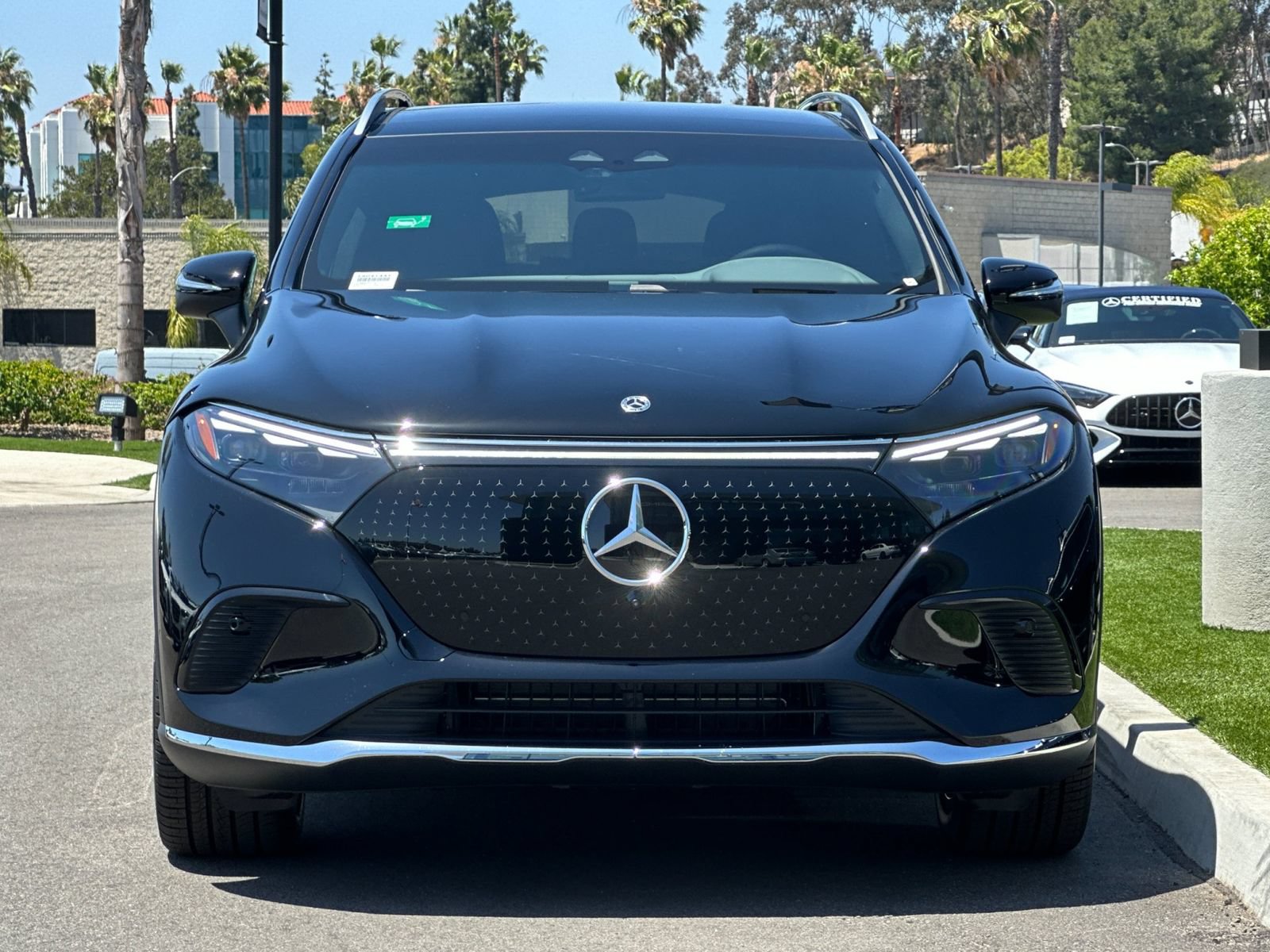 New 2026 Mercedes-Benz EQS 400 4MATIC SUV image 8