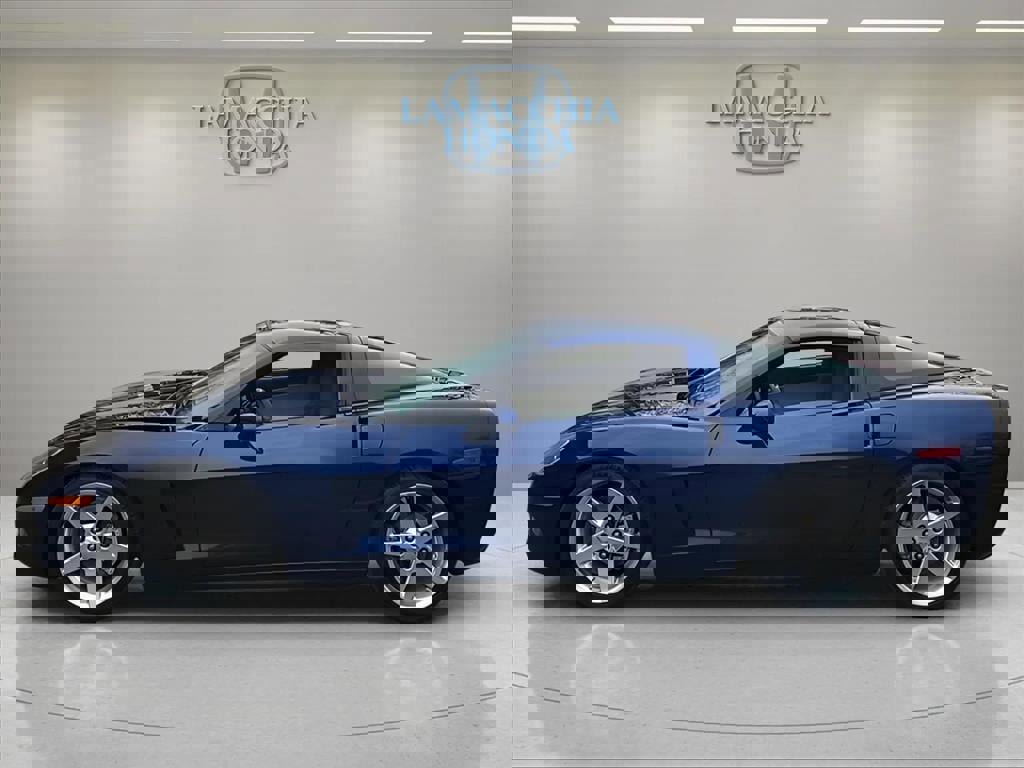 Used 2005 Chevrolet Corvette Coupe w/ Preferred Equipment Group image 2