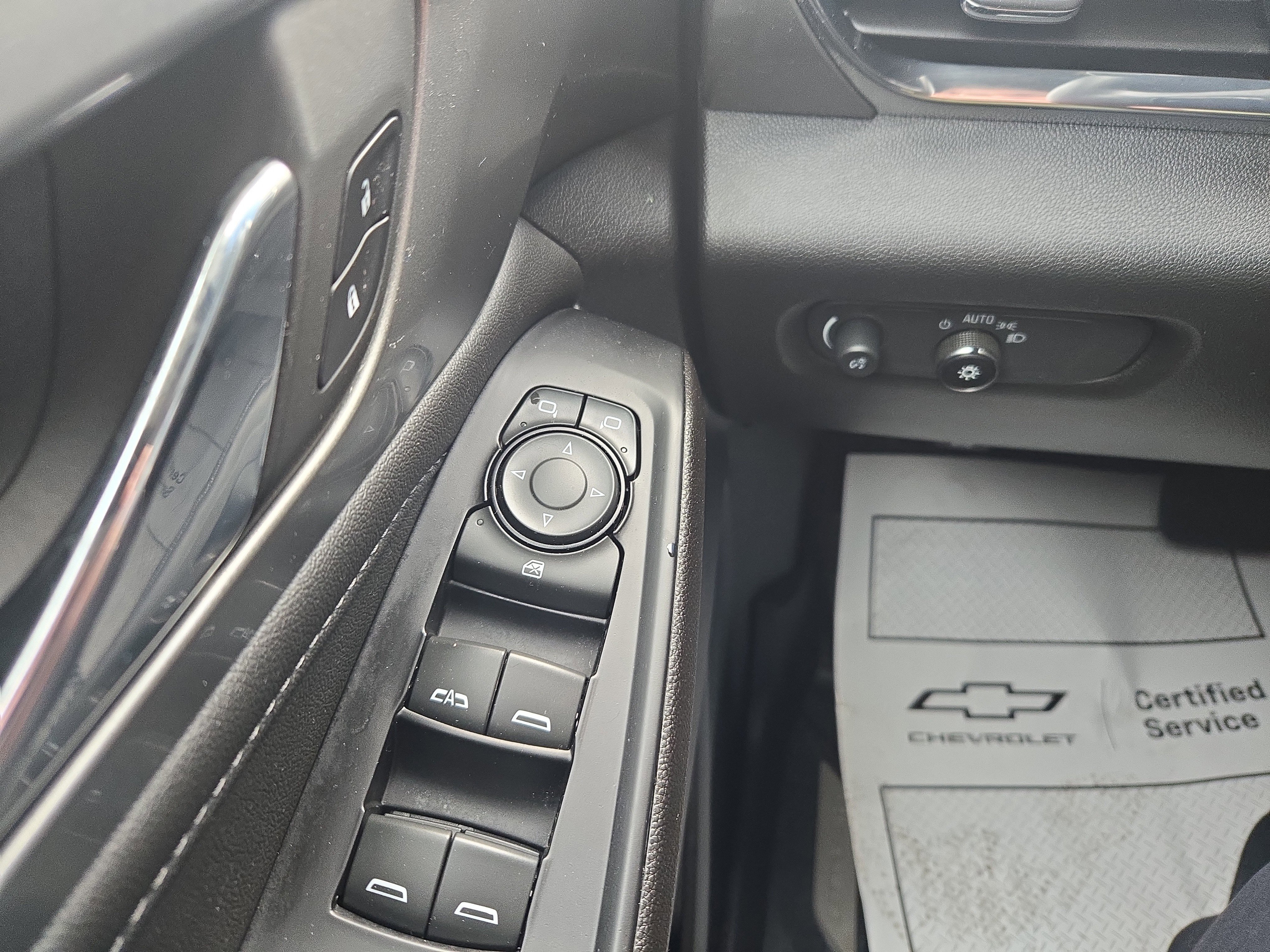 Used 2023 Chevrolet Traverse LT w/ LPO, Floor Liner Package image 14