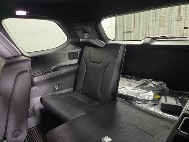 New 2026 Lexus TX 500h AWD image 16