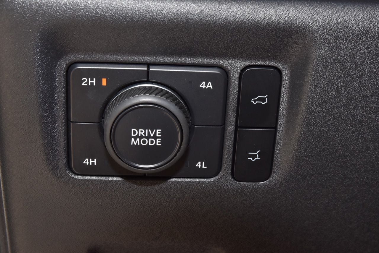 Certified 2025 Ford Expedition Active AWD/4WD image 31