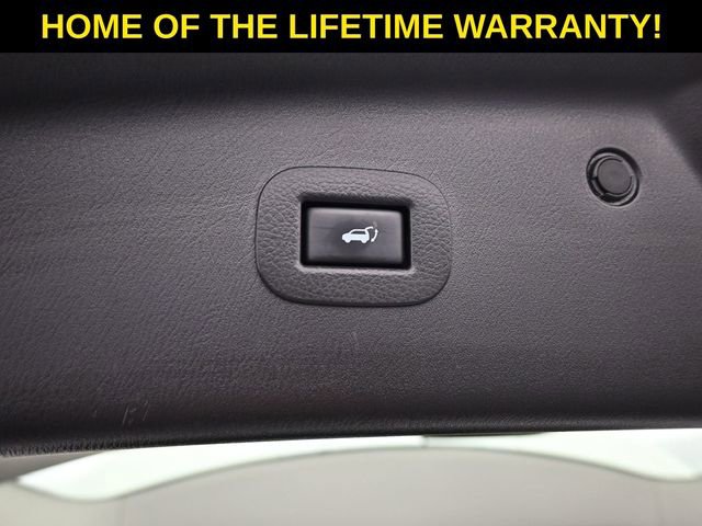 Used 2015 INFINITI QX80 Luxe w/ 22" Wheel Package image 48