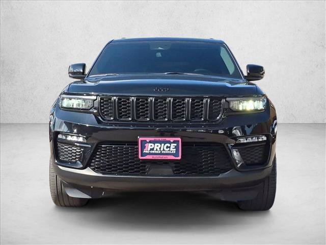 Used 2023 Jeep Grand Cherokee Limited w/ Black Appearance Package AWD/4WD image 2