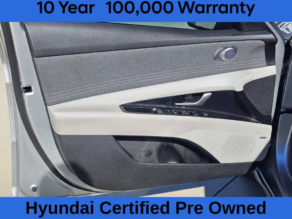 Certified 2022 Hyundai Elantra Limited w/ Cargo Package FWD image 16