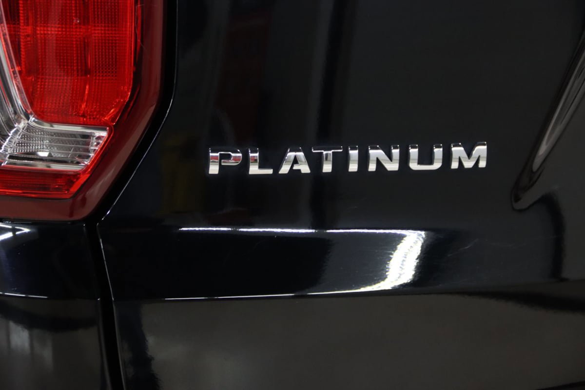 Used 2016 Ford Explorer Platinum AWD/4WD image 14