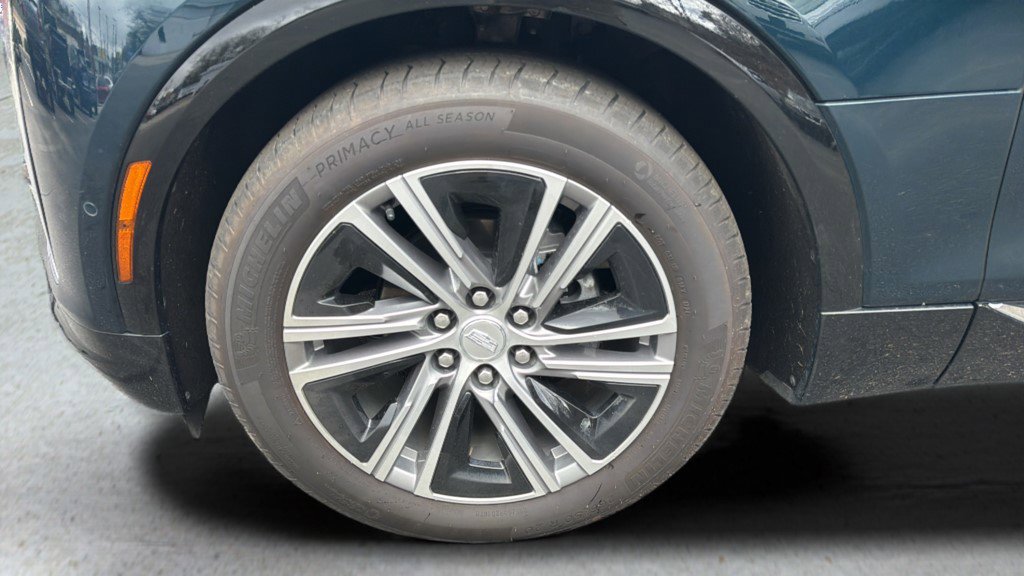 Certified 2025 Cadillac Lyriq Luxury AWD/4WD image 20