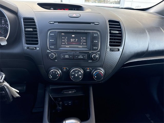 Used 2016 Kia Forte EX image 16