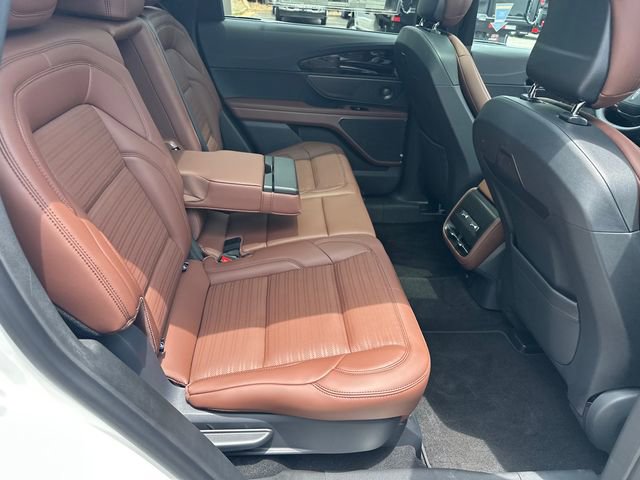 New 2026 Lincoln Nautilus Reserve w/ Jet Appearance Package AWD/4WD image 15
