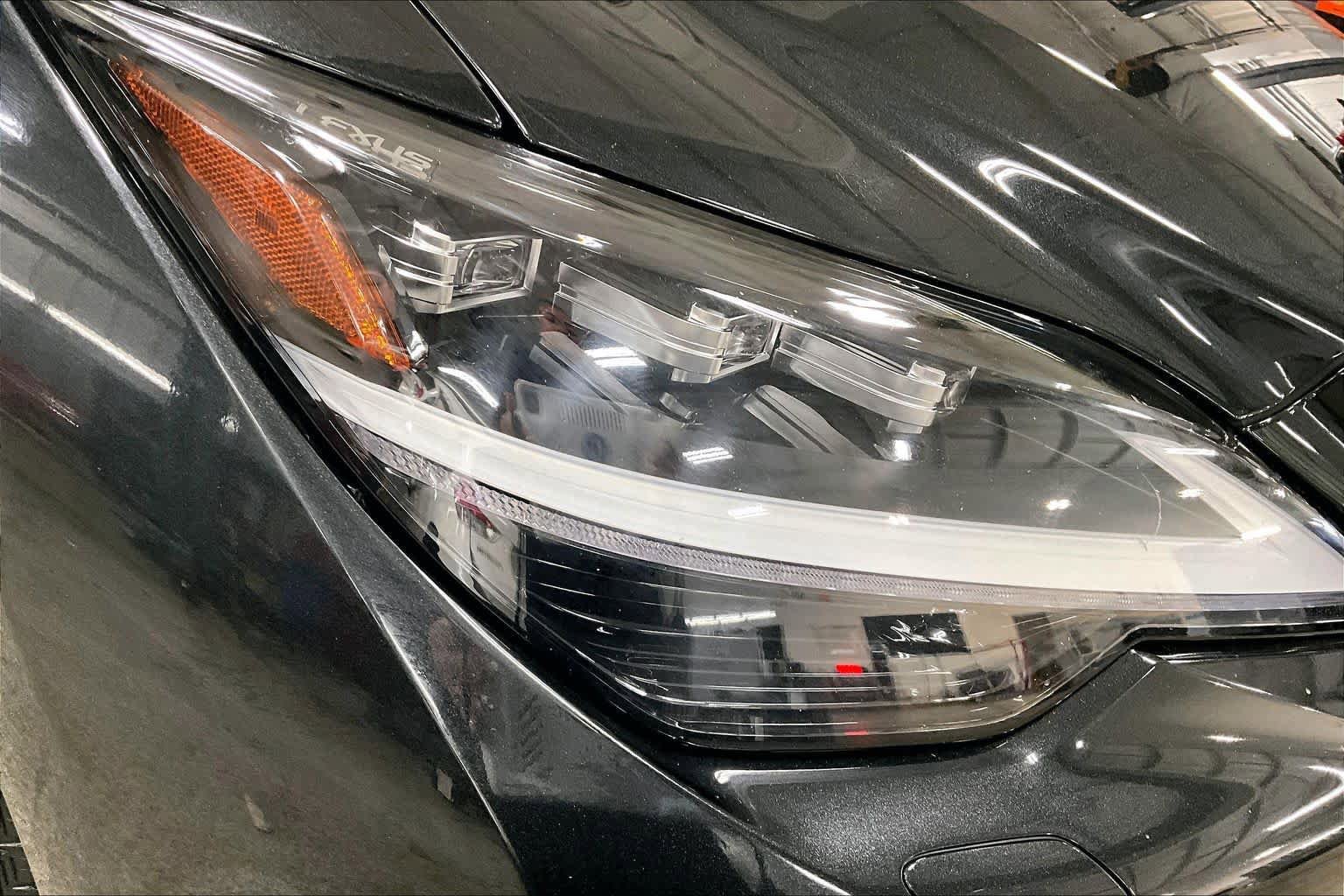 Used 2022 Lexus LS 500 F Sport w/ Accessory Package (Z2) image 27