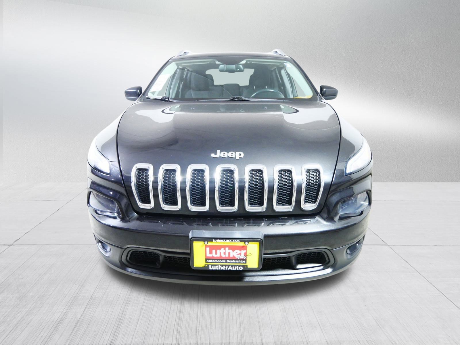 Used 2015 Jeep Cherokee Latitude w/ Comfort/Convenience Group image 2